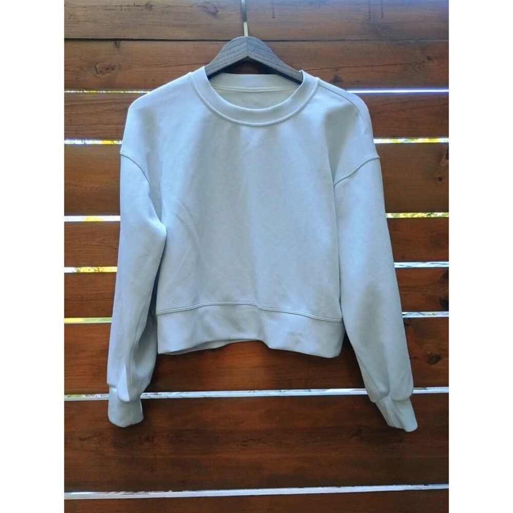 Lululemon Pullover White Off White sz 6 Spell out Athleisure